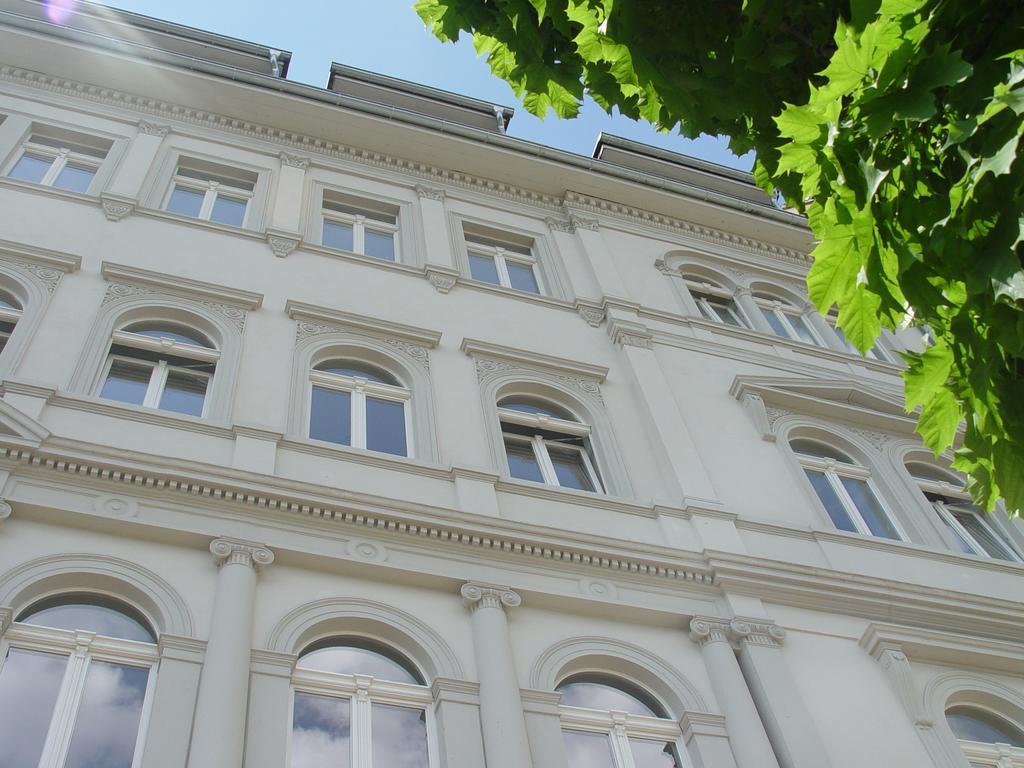 Aparthotel Am Zwinger Дрезден Екстериор снимка
